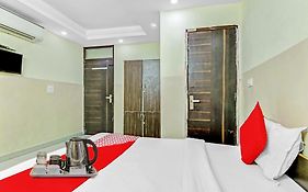 Hotel O Royal Green