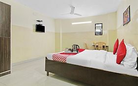 Hotel O Royal Green
